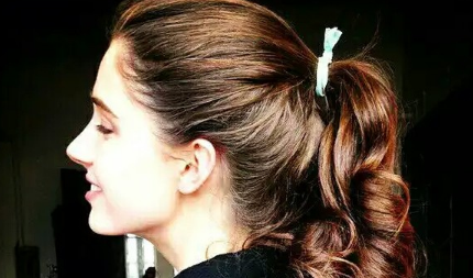 那些讓人捧腹大笑的搞笑職場生活說說帶圖 發(fā)呆是每個(gè)上班族的心愿9