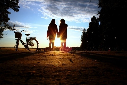 關(guān)于愛情每個人都會知道的精辟內(nèi)涵說說帶圖片 想與他這樣慢慢變老也許這就是愛情吧7