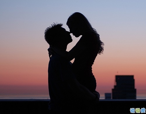 女生對(duì)男生說(shuō)的情話很甜很撩人 讓男生感動(dòng)到哭的留言情話簡(jiǎn)短1