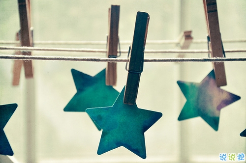 一個(gè)人情緒低落的傷感說(shuō)說(shuō)帶圖片 受過(guò)傷流過(guò)淚的難過(guò)說(shuō)說(shuō)12