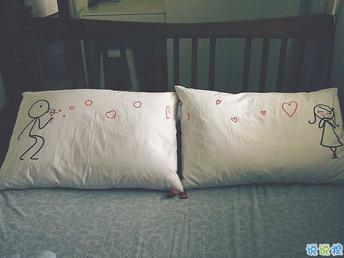 一個(gè)人掙扎的說說傷感心累帶圖片 睡不著心里不舒服的說說4