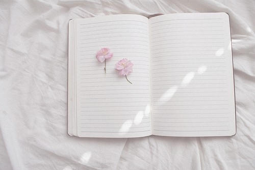 關(guān)于人生成長之路上的經(jīng)典說說帶圖片 夢便是夢終有結(jié)束醒來的一天5