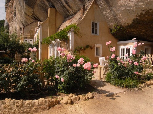 關(guān)于生活人生的超勵志圖片說說 幸福就是放大快樂幸運(yùn)就是熬過不幸5