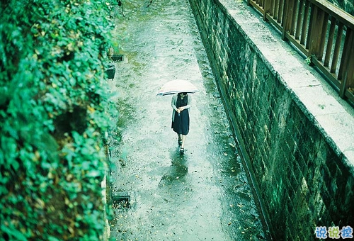 唯美又經(jīng)典的青春成長說說帶圖片 不予時光度流年14