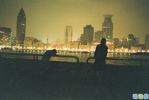 愛錯(cuò)了人換來一身傷痕的說說大全 親身經(jīng)歷愛情得到的經(jīng)典傷感說說15