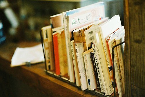 關(guān)于生活的經(jīng)典心靈雞湯英文說說帶圖片 Life lifts you over the bar.7