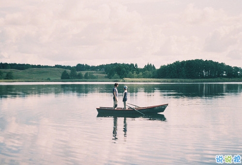 心好累的傷感說說非主流帶圖片 喜歡一個(gè)人卻得不到的悲傷說說13