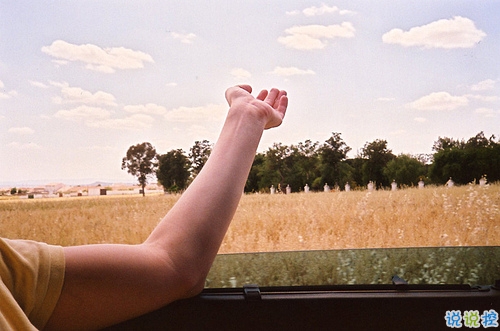 有種淡淡心酸的個性說說帶圖片 文字控喜歡的文藝個性說說配圖2