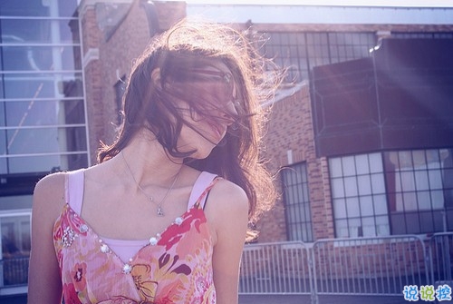 寫給異地戀的說說帶圖片 愿你漂洋過海有人在彼岸等你11