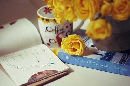 生活很喪的經(jīng)典句子大全2018 一些很喪很絕望的句子短一點1