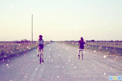 2019微信個(gè)性說(shuō)說(shuō)帶圖片 發(fā)朋友圈的獨(dú)特內(nèi)涵句子2