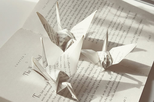 關(guān)于生活人生的超勵志圖片說說 幸福就是放大快樂幸運(yùn)就是熬過不幸10