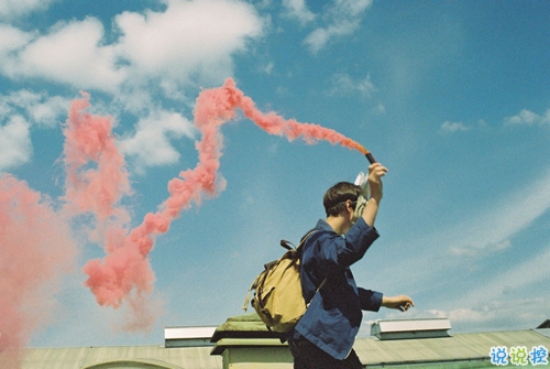 文字控關(guān)于青春成長的唯美說說和圖片 年華是一場無聲劇2