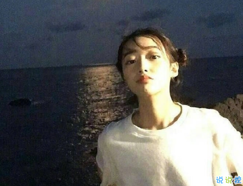 微博說說說到心坎上帶圖片 總有這么一個人會讓你毫無原因地笑起來 ?7