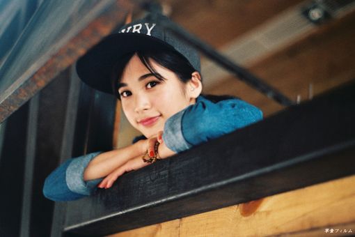 關(guān)于現(xiàn)實生活人生的哲理說說帶圖片 一個人活著應(yīng)該永遠(yuǎn)要把目光投向遠(yuǎn)方12