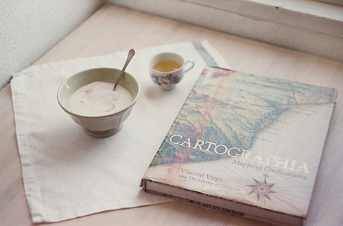 關(guān)于現(xiàn)實生活人生的哲理說說帶圖片 一個人活著應(yīng)該永遠(yuǎn)要把目光投向遠(yuǎn)方13