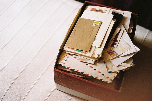 有詩意的簡單但很有內(nèi)涵的說說帶圖片 躲過了爭吵決絕熬不過歲月漫長3