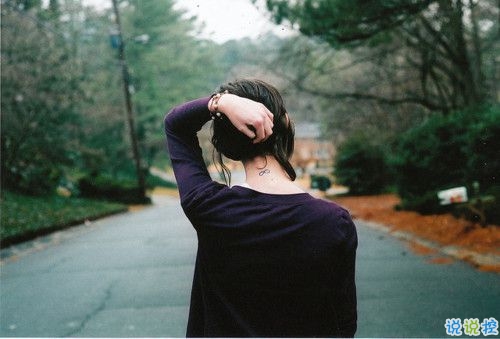 2019微信個(gè)性說(shuō)說(shuō)帶圖片 發(fā)朋友圈的獨(dú)特內(nèi)涵句子8