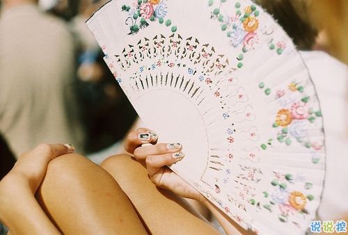 很長(zhǎng)的一段傷感說說帶圖片 適合分手的男女生發(fā)的傷感說說13