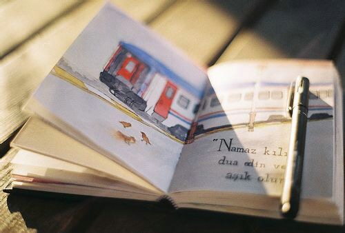 關(guān)于愛(ài)情的有意思的文藝句子 愛(ài)她是我做過(guò)的最好的事7