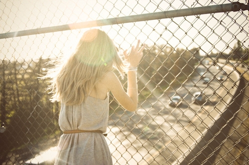 適合女生發(fā)說說的霸氣超拽個性說說帶圖片10