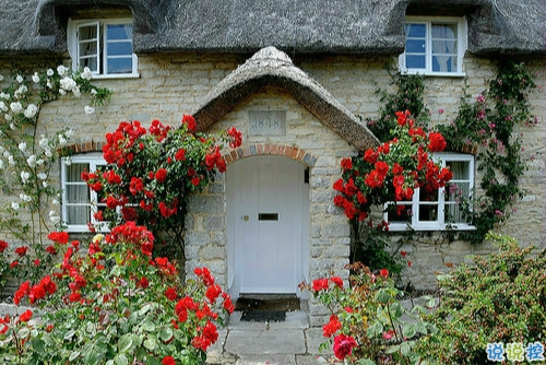 對(duì)于感情我認(rèn)輸?shù)恼f(shuō)說(shuō)帶圖片 心碎難過(guò)說(shuō)說(shuō)感到撕心裂肺12