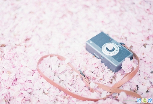 很虐心很心痛的句子大全 難過到無法呼吸的無奈句子1