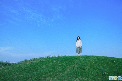 那些和青春夏天有關的唯美簡單小清新圖片句子 陽光傾落風雨都不舍15