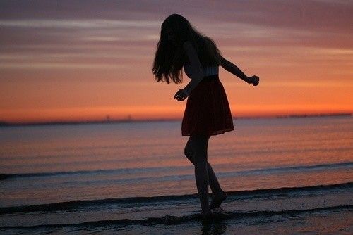 關(guān)于青春人生成長的經(jīng)典哲理說說帶圖片 生活不只眼前的茍且還有詩和遠(yuǎn)方的田野16