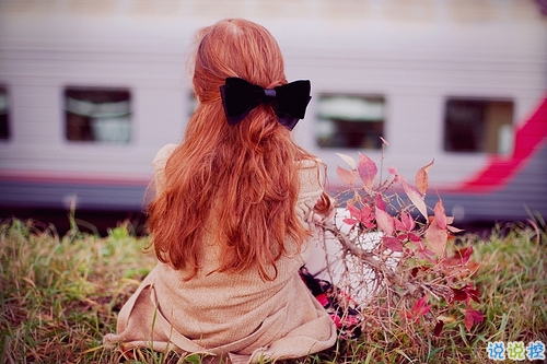 戀愛(ài)中只有自己知道的小情緒句子帶圖片 我見(jiàn)過(guò)銀河但我仍只愛(ài)你這一顆星15