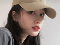 適合女孩子描述自己的文案句子 驚艷到你的文案句子