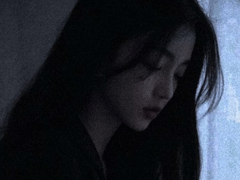 女生傷感到哭說說2020 自己傷心落淚的心情