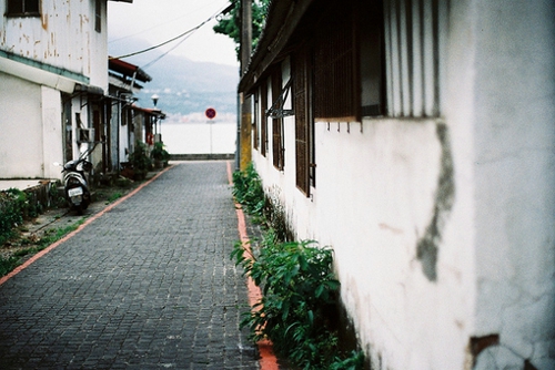 適合有時候感到孤獨寂寞時發(fā)的唯美文藝說說帶圖片9