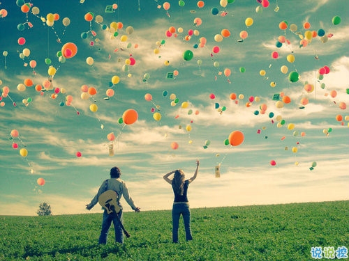 睡前一條朋友圈的經(jīng)典說說帶圖片 比愛更深刻經(jīng)典說說3