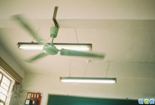 一個(gè)人很辛苦很累的傷感說說 愛情讓人崩潰的說說2019精選2