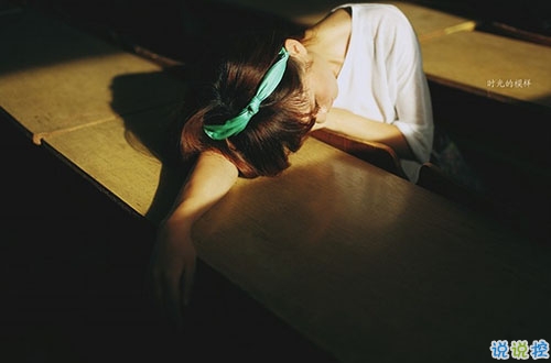 生活哲理告訴我們的哲理句子 人生很現(xiàn)實的生活哲理句子2