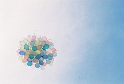 很勵(lì)志的正能量說說帶圖片 我有孤勇一腔起于星光止于他鄉(xiāng)15