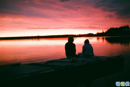 2018點(diǎn)贊最多的說(shuō)說(shuō)加圖片：速熱的人也速凍，熱鬧的人易散場(chǎng)10