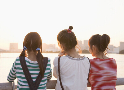 配圖片的朋友說說：什么是好朋友？有人說，那是地球上翻版的自己7