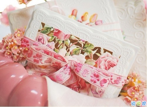 睡前一條朋友圈的經(jīng)典說說帶圖片 比愛更深刻經(jīng)典說說6