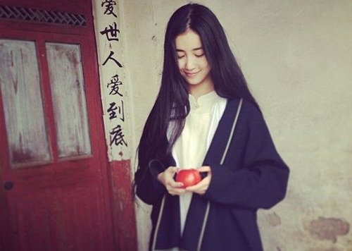 關(guān)于愛情的經(jīng)典精辟說說帶圖片 人一旦愛了一顆心就能百轉(zhuǎn)千回7