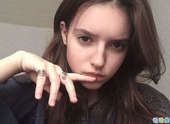 適合女生的愛情說(shuō)說(shuō)帶圖片最新 一不小心太喜歡你了7