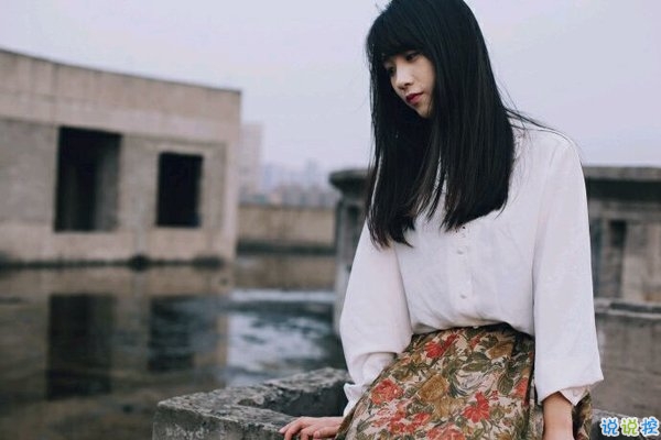 文字控喜歡的簡單唯美的一句話說說帶圖片 煙塵滾滾一路行來我應是迷了路了12