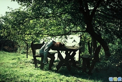 超拽霸氣酷炫的00后個性說說帶圖片 幸好山高水長我還能囂張2