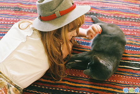 很扎心但很有道理的勵(lì)志說(shuō)說(shuō)帶圖片 激勵(lì)人心的很現(xiàn)實(shí)的一句話(huà)說(shuō)說(shuō)16