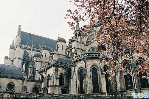 2019最新霸氣獨(dú)特的說說帶圖片 現(xiàn)在很受歡迎的一些個性句子10