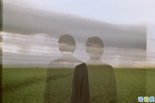 一句話經(jīng)典愛情說說帶圖片 長大后我們都得學(xué)會的愛情哲理10