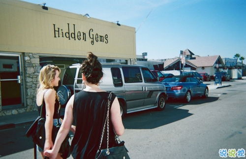 2018看完想哭的傷感說(shuō)說(shuō)配圖 心好累了愛(ài)情太累了的傷感說(shuō)說(shuō)12