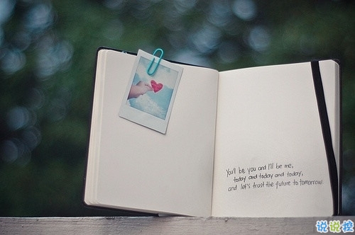 你曾經(jīng)有多認(rèn)真的喜歡一個人 愛到塵埃里傷感說說合集2