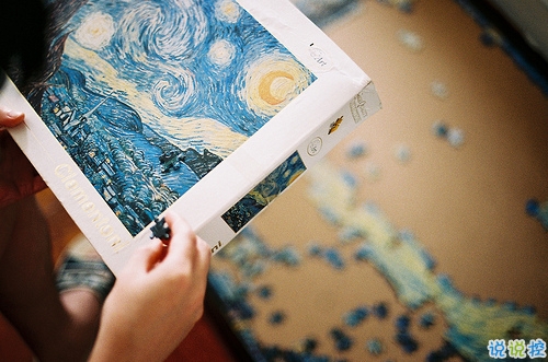 關(guān)于青春年華浪漫唯美的愛(ài)情句子 年少的笑漾著微光17